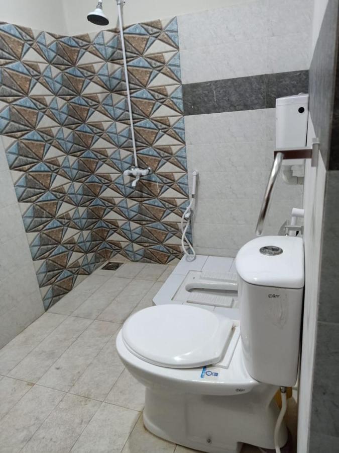 Diplomat Inn Karachi Exteriör bild